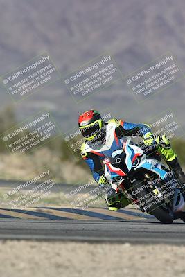 media/Jan-15-2026-Racers Edge (Thu) [[dfebeb70ab]]/2-A Group/Session 5 (Turn 5)/